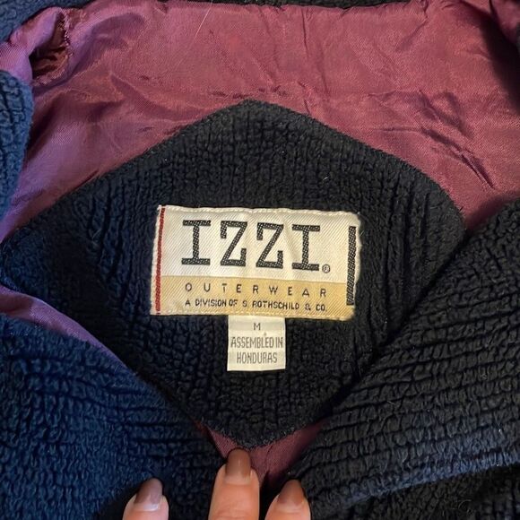 IZZI outerwear Women’s Coat. Size Medium. Navy - Picture 5 of 10